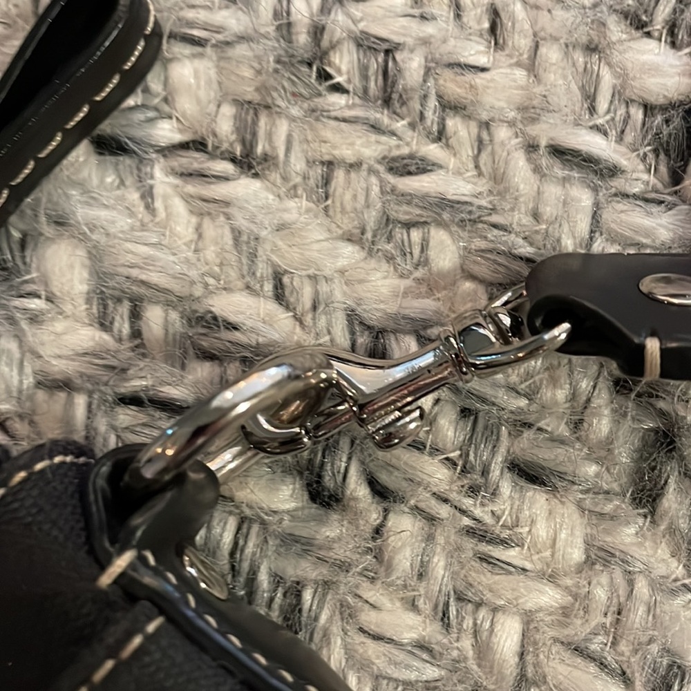 🖤 Amazing 🤩 like new vintage black coach Crossbody bag. - Picture 8 of 14